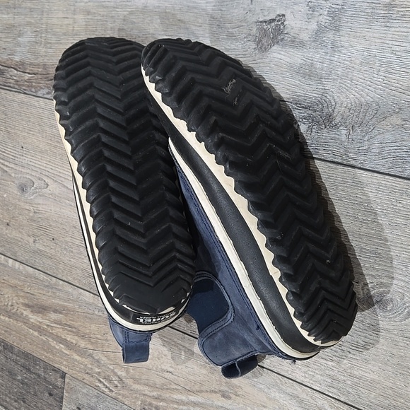 Sorel rain boots navy size 7.5 - Picture 5 of 5